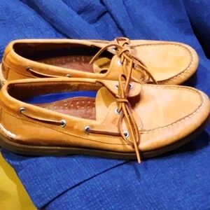 Sperry Tan Boat Shoes Moccasin Style
